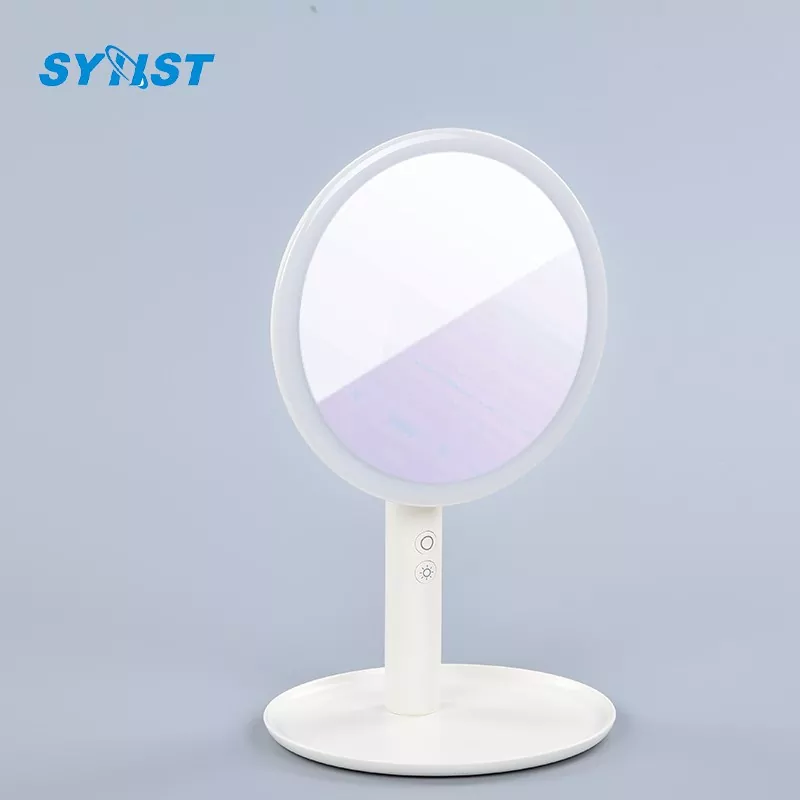 ما الفرق بين مرآة المكياج المزودة بتقنية LED ومرآة الزينة العادية المزودة بمصباح طاولة؟